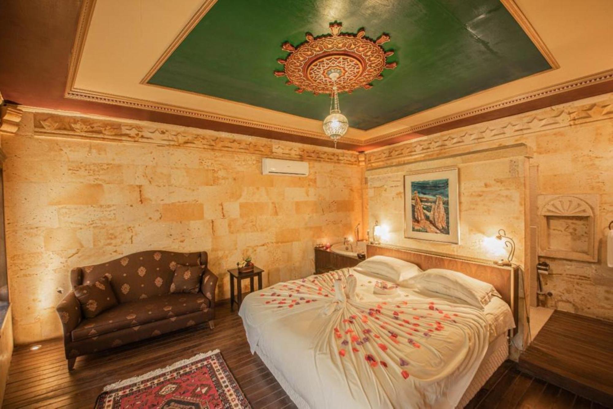 Sunak Cave Hotel أوروغوبْ المظهر الخارجي الصورة